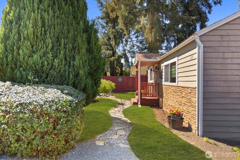 Property photo for 225 74th Street SE, Everett photo 4