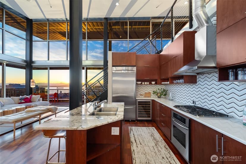 Property photo for 2720 3rd Avenue #PH1, Seattle photo 6