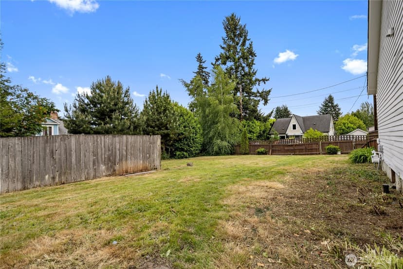 Property photo for 1623 Palm Avenue, Everett photo 30