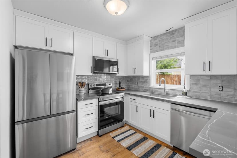 Property photo for 1623 Palm Avenue, Everett photo 13