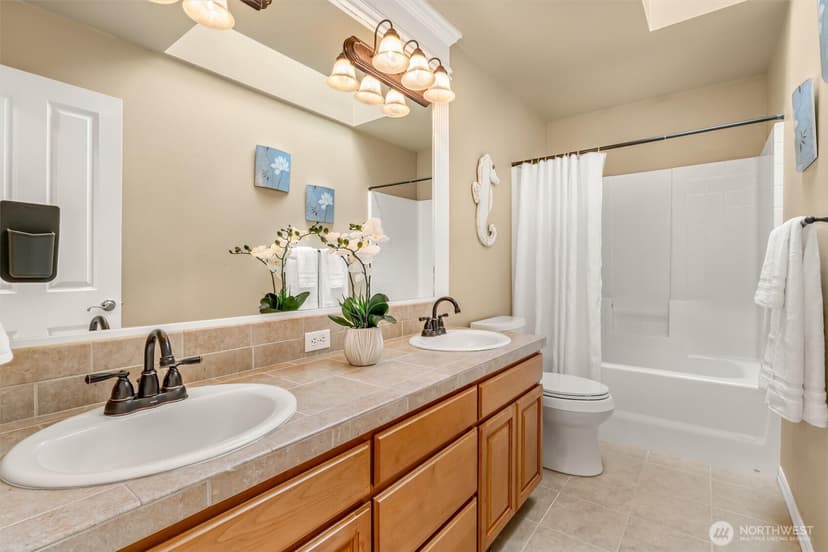 Property photo for 3915 214th Street SE, Bothell photo 31
