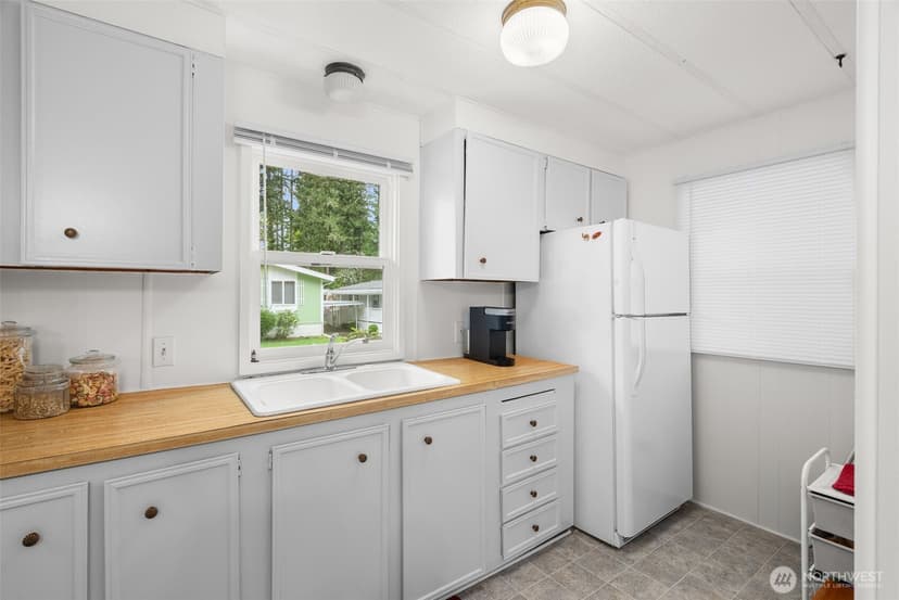 Property photo for 600 NE Lincoln Road #14, Poulsbo photo 12