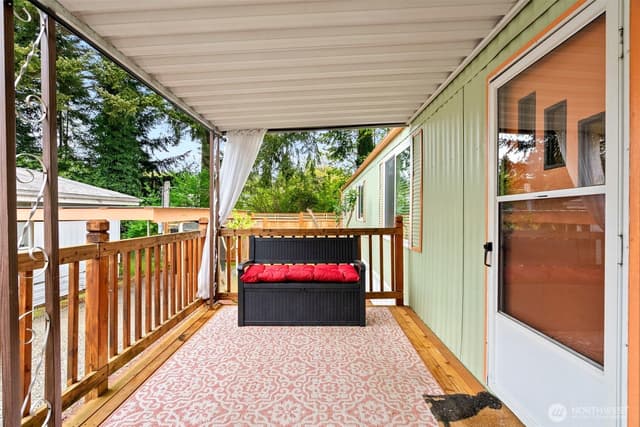 Property photo for 600 NE Lincoln Road #14, Poulsbo photo 4