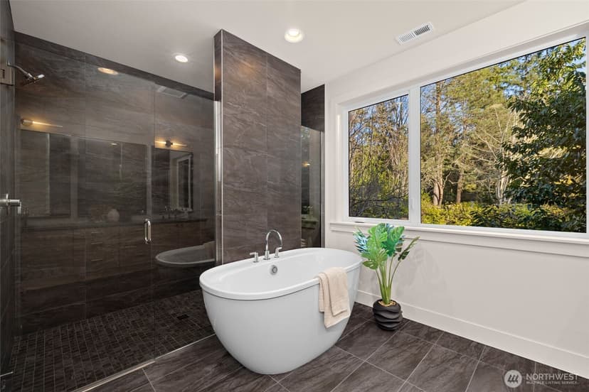 Property photo for 7010 NE 134th Street, Kirkland photo 18