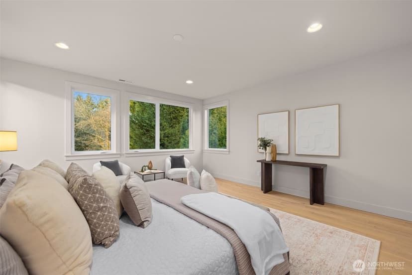 Property photo for 7010 NE 134th Street, Kirkland photo 16