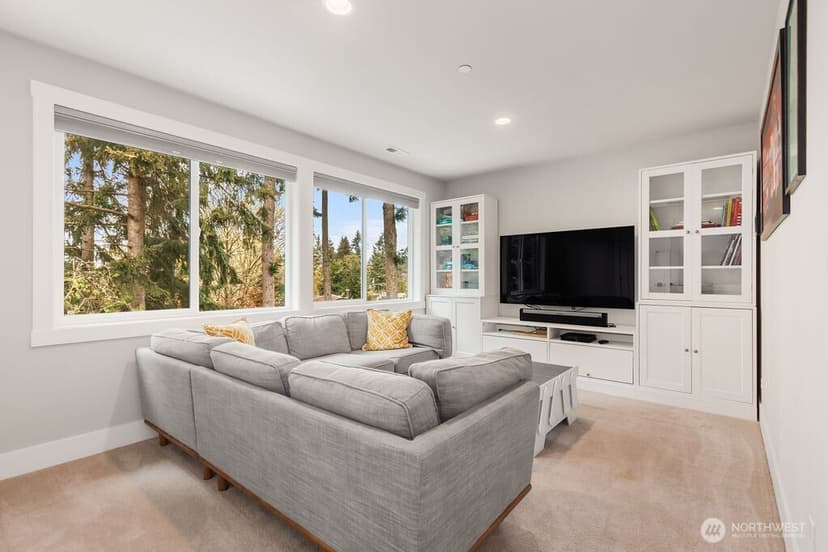 Property photo for 15021 73rd Court NE, Kenmore photo 14