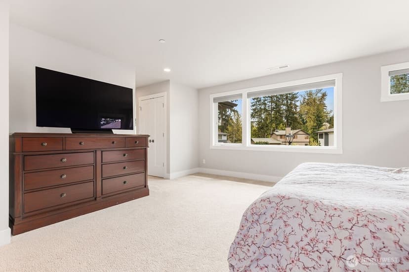 Property photo for 15021 73rd Court NE, Kenmore photo 21