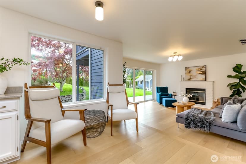 Property photo for 1855 Hillside Drive NE, Tacoma photo 2