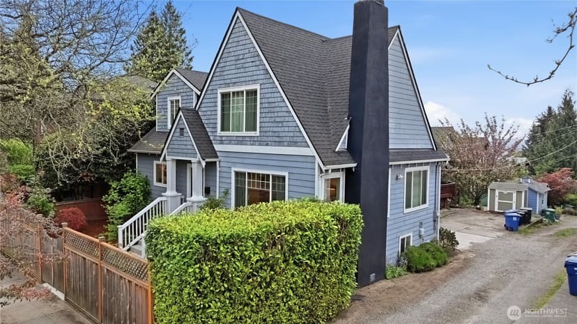 Property photo for 814 23rd Avenue E, Seattle