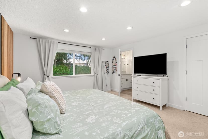 Property photo for 3704 72nd Avenue Ct W, University Place photo 19