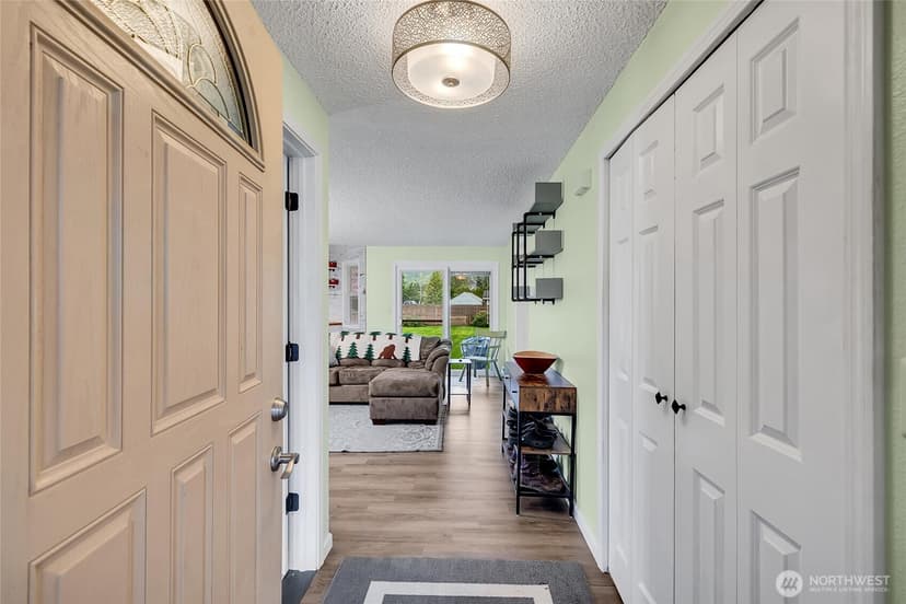 Property photo for 5617 322nd Avenue NE, Carnation photo 9