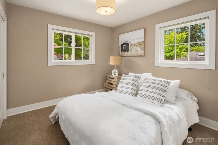 Property photo for 2613 126th Avenue NE, Bellevue photo 20