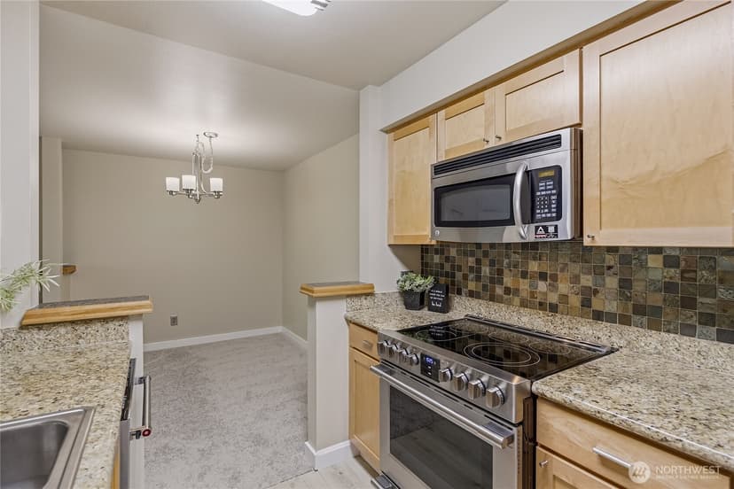 Property photo for 12303 Harbour Pointe Boulevard #W204, Mukilteo photo 10