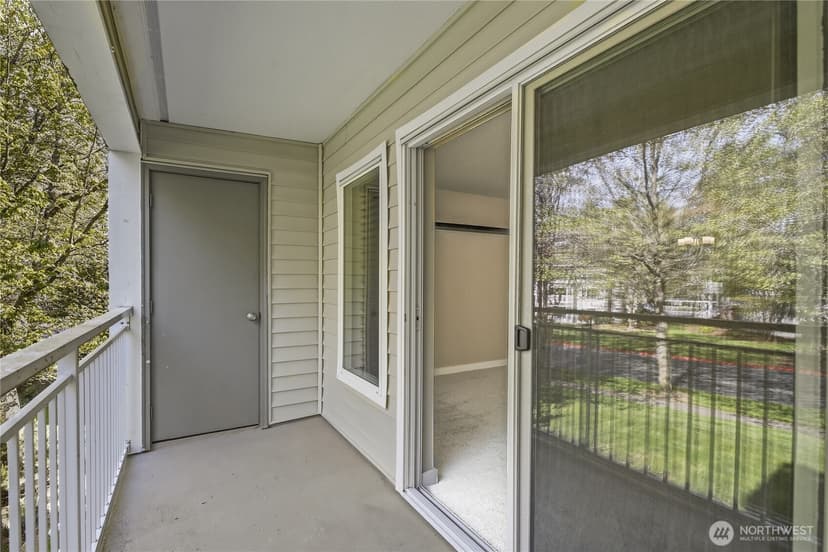 Property photo for 12303 Harbour Pointe Boulevard #W204, Mukilteo photo 24