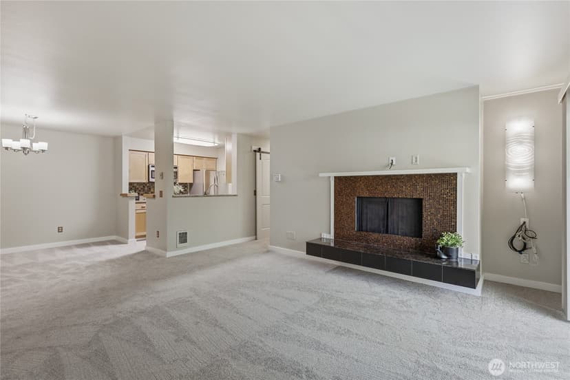Property photo for 12303 Harbour Pointe Boulevard #W204, Mukilteo photo 5