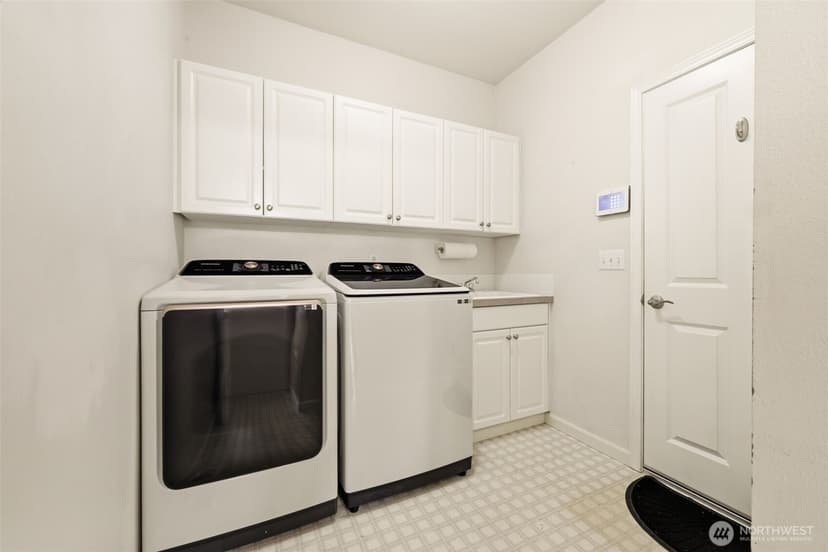 Property photo for 5814 61st Avenue W, University Place photo 19
