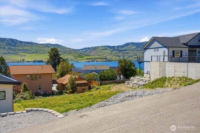Property photo for 211 Riviera Drive, Chelan photo 4