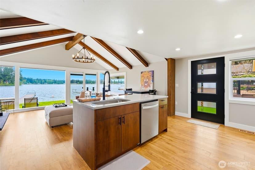Property photo for 4302 Peninsula Road, Stanwood photo 12