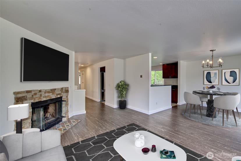 Property photo for 733 104th Street, Seattle photo 6