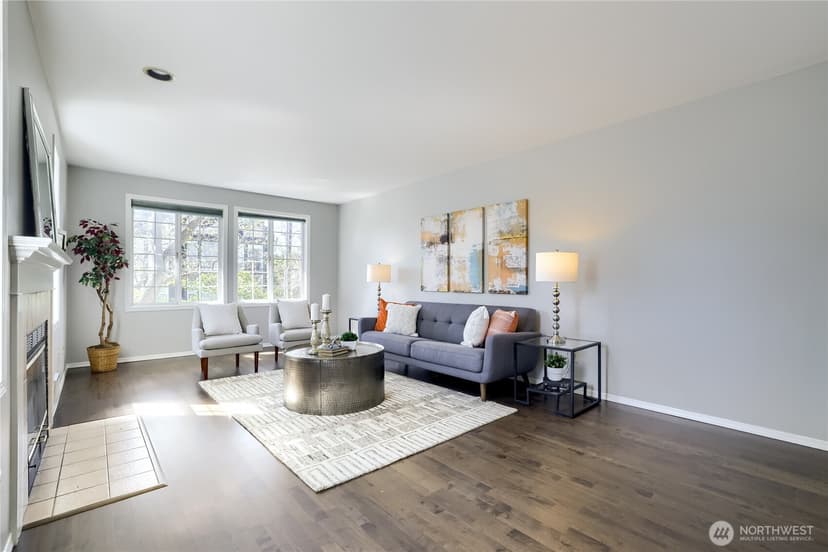 Property photo for 806 NW 52nd Street, Seattle photo 5