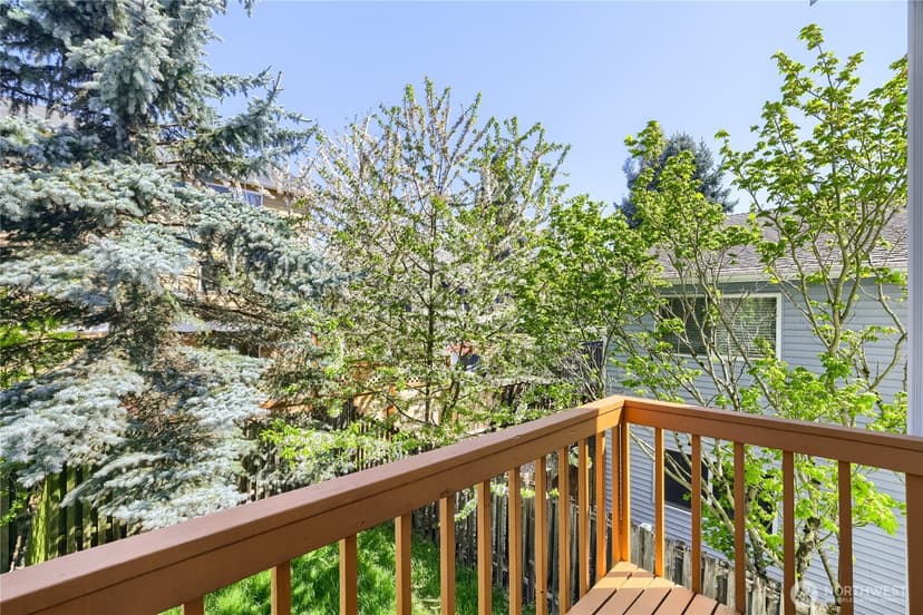 Property photo for 806 NW 52nd Street, Seattle photo 15