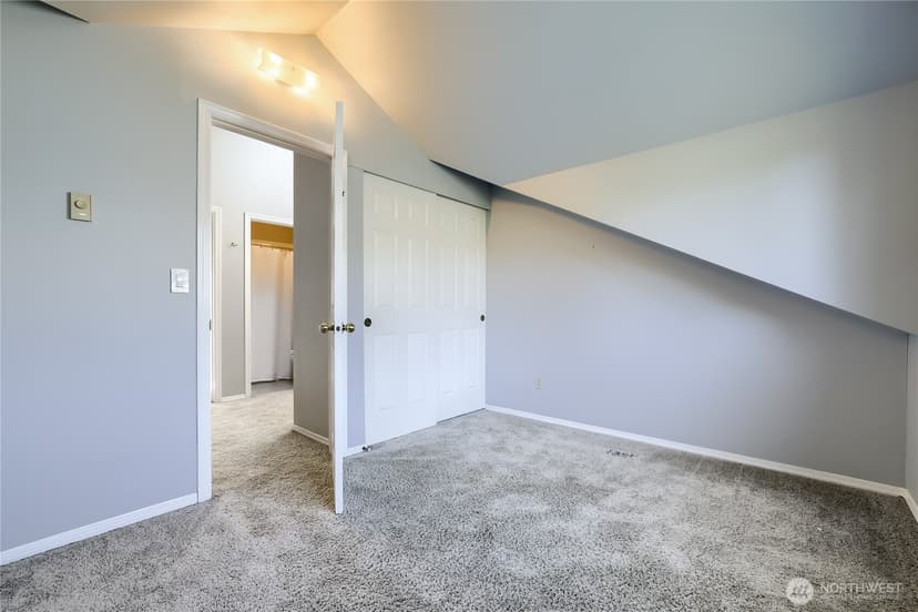 Property photo for 806 NW 52nd Street, Seattle photo 29