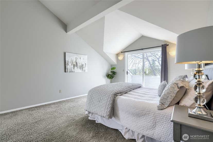 Property photo for 806 NW 52nd Street, Seattle photo 18
