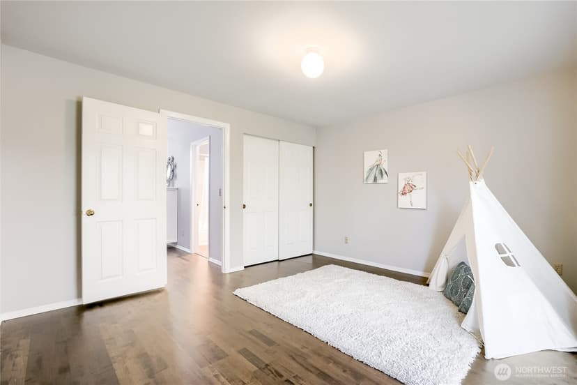 Property photo for 806 NW 52nd Street, Seattle photo 34