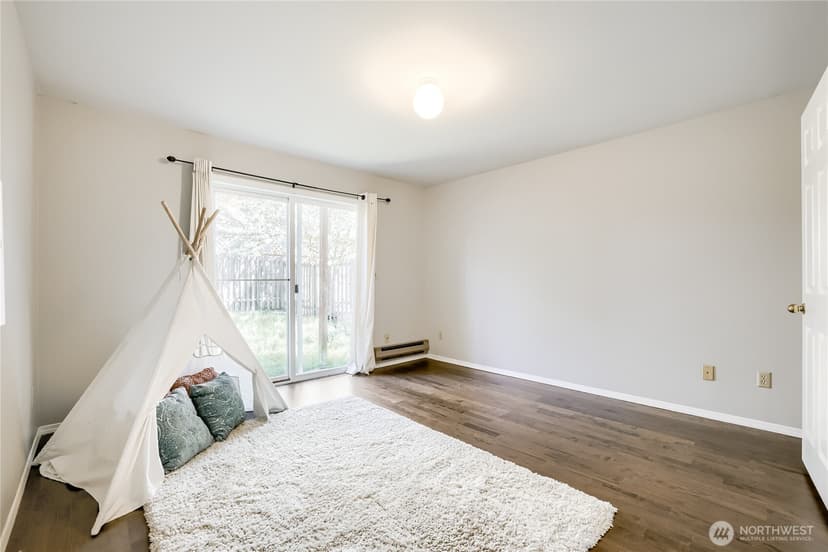 Property photo for 806 NW 52nd Street, Seattle photo 33