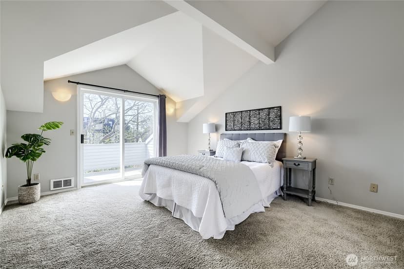 Property photo for 806 NW 52nd Street, Seattle photo 17