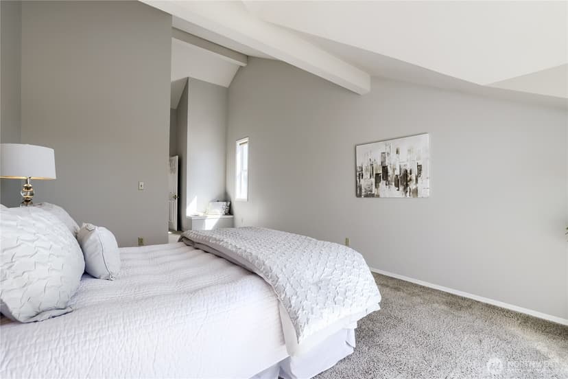 Property photo for 806 NW 52nd Street, Seattle photo 20