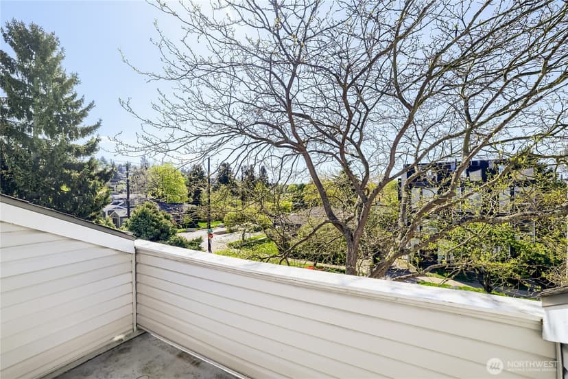 Property photo for 806 NW 52nd Street, Seattle photo 22