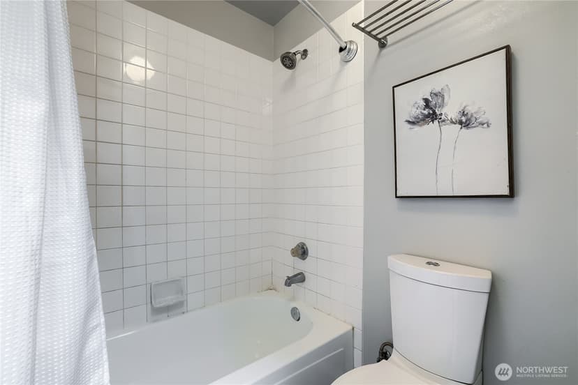 Property photo for 806 NW 52nd Street, Seattle photo 25