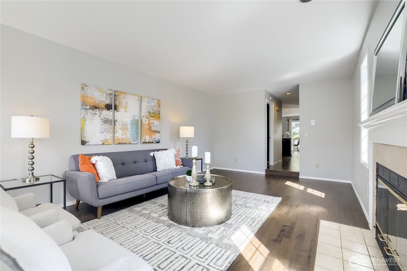 Property photo for 806 NW 52nd Street, Seattle photo 6