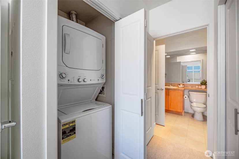 Property photo for 211 Kirkland Avenue #520, Kirkland photo 25