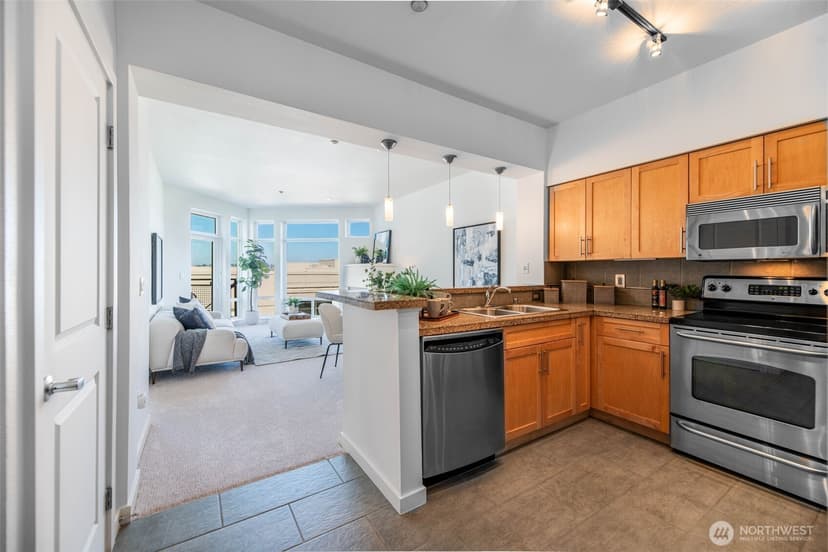 Property photo for 211 Kirkland Avenue #520, Kirkland photo 15