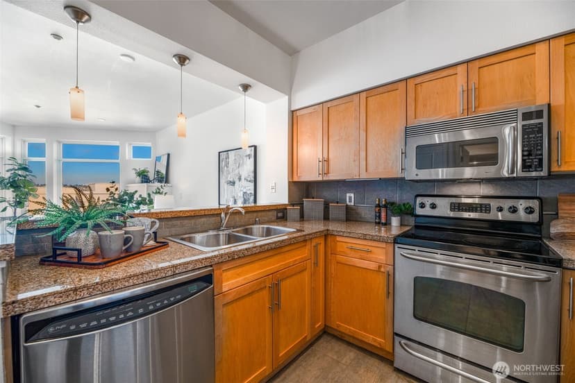 Property photo for 211 Kirkland Avenue #520, Kirkland photo 18