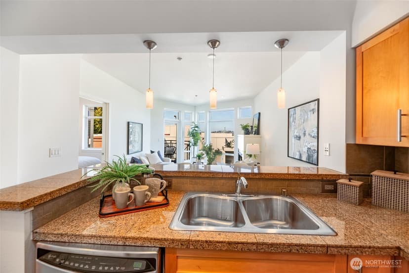 Property photo for 211 Kirkland Avenue #520, Kirkland photo 16