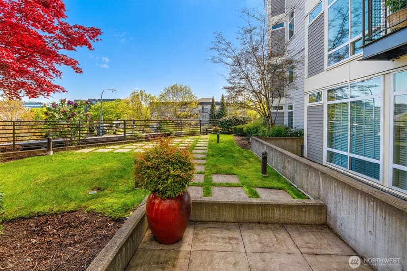 Property photo for 211 Kirkland Avenue #520, Kirkland photo 34