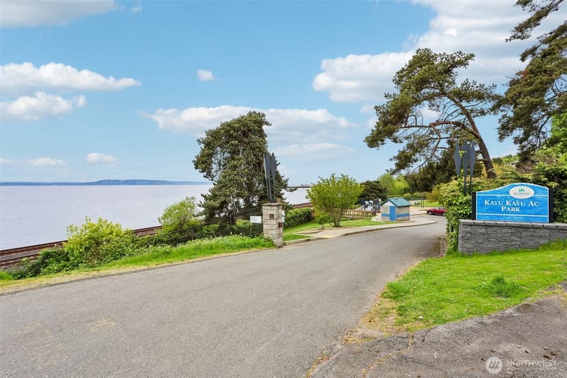 Property photo for 2430 NW 198th Street, Shoreline photo 35