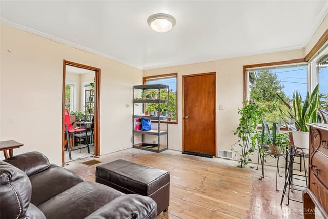 Property photo for 2430 NW 198th Street, Shoreline photo 4