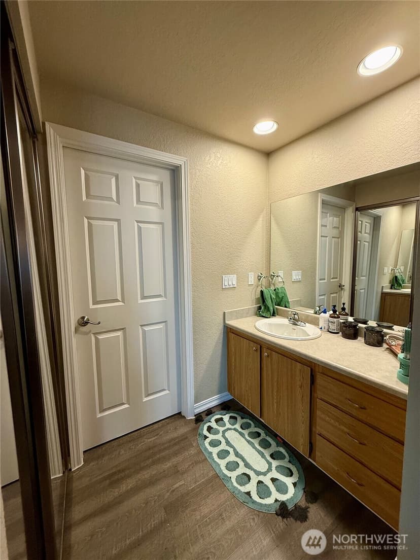 Property photo for 1700 Sunn Fjord Lane #L208, Bremerton photo 11
