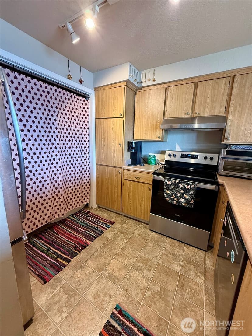 Property photo for 1700 Sunn Fjord Lane #L208, Bremerton photo 6