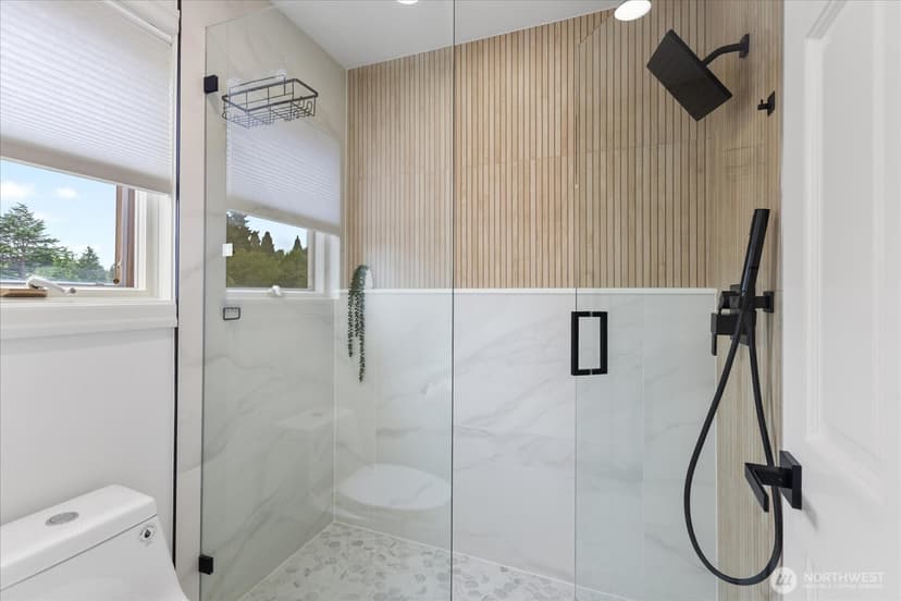 Property photo for 608 Magnolia Lane, Edmonds photo 15
