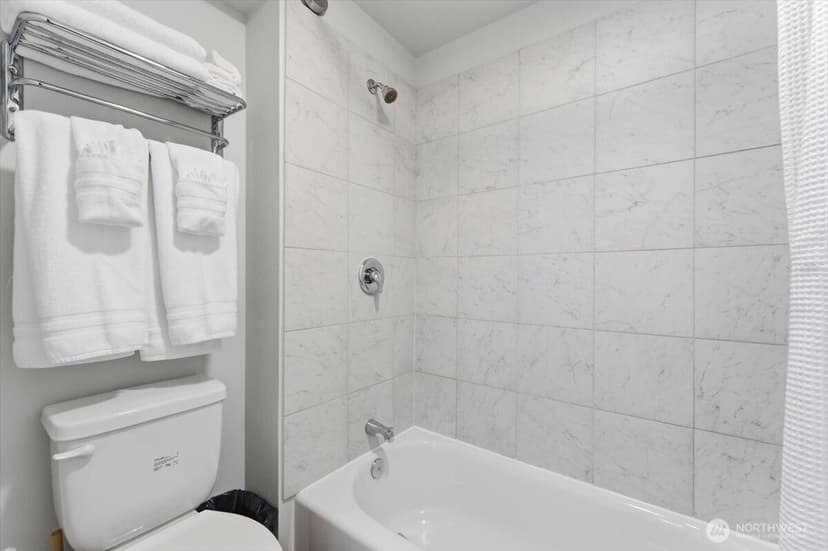 Property photo for 322 W Woodin Avenue #621, Chelan photo 28