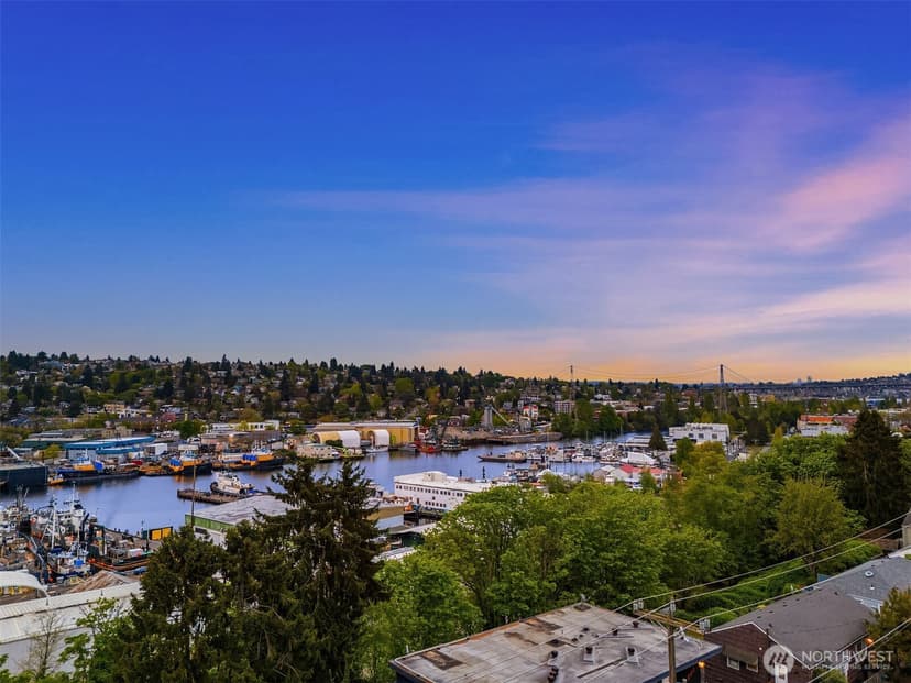 Property photo for 936 W Emerson Street #A, Seattle photo 35