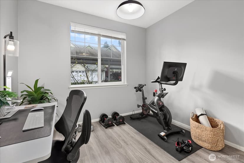 Property photo for 13000 Admiralty Way #D103, Everett photo 17