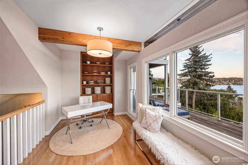 Property photo for 8246 E Mercer Way, Mercer Island photo 27
