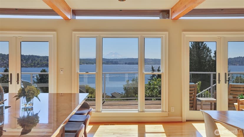 Property photo for 8246 E Mercer Way, Mercer Island photo 7