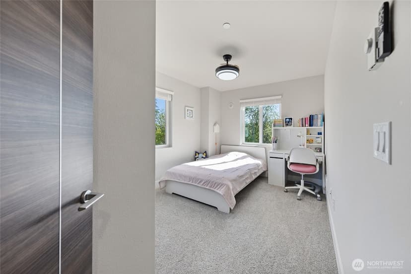 Property photo for 508 Heron Walk SE, Sammamish photo 19